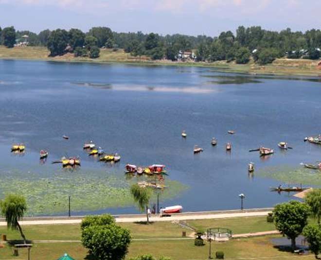 manasbal lake in jammu kashmir inside