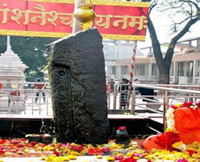 temples where females are not allowed inside