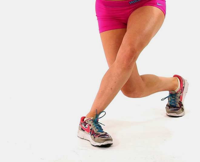 curtsy lunges inside