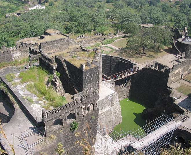 daulatabad fort history inside