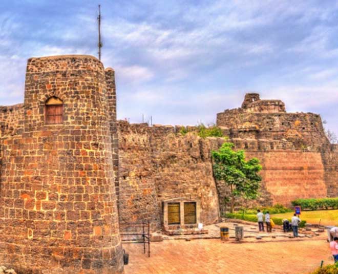 daulatabad fort history inside