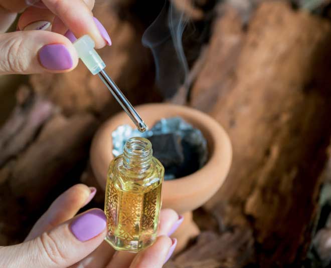 essential oils and bath water