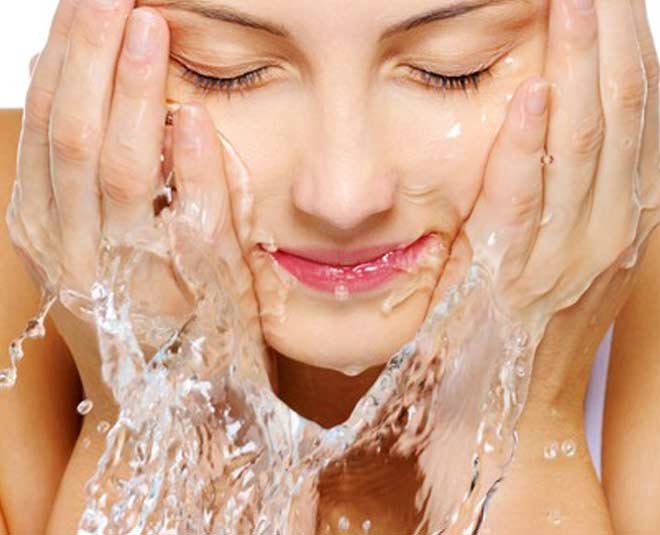face washing and summer breakouts