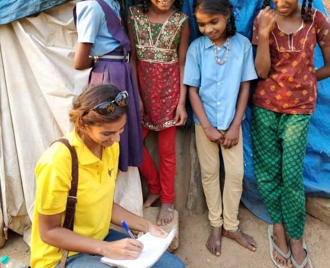 meenal khare social life