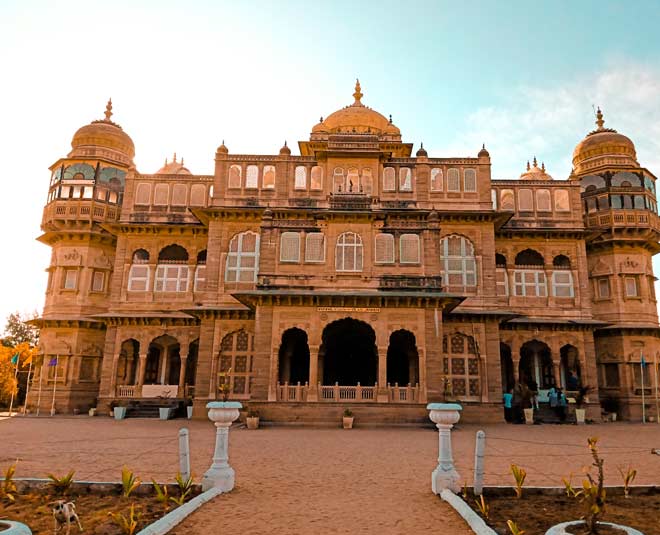 vijay vilas palace inside
