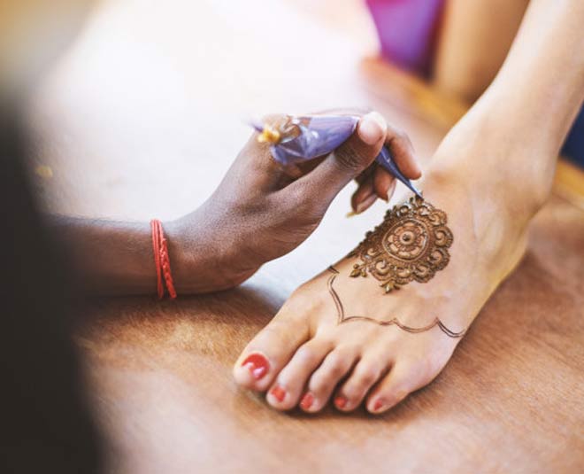 henna on burning feet