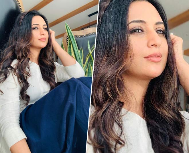 inside crown brand looks