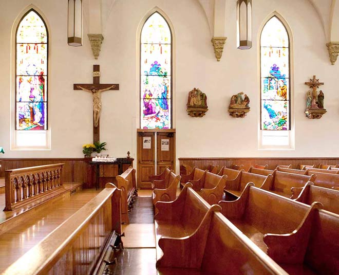 inside fast b chruch