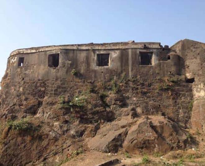 inside sayan ka kila