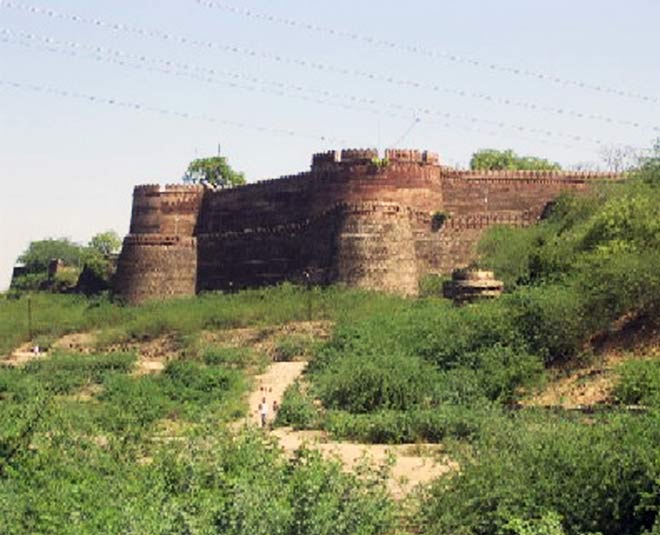 inside belapur ka kila