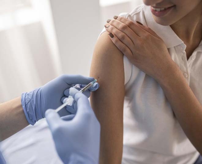 vaccination appeal old lady