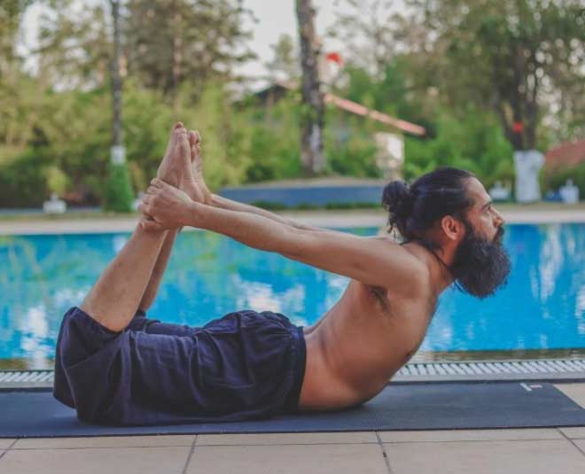 Dhanurasana yoga