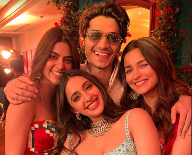 alia bhatt in aditya anushka sangeet