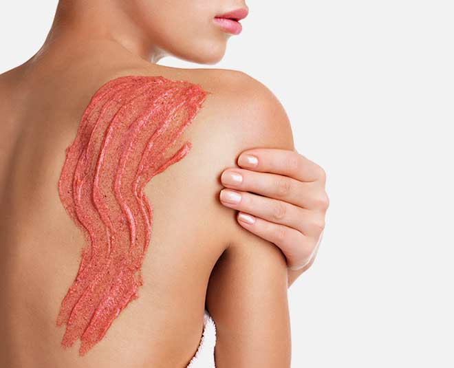 itching on back at night