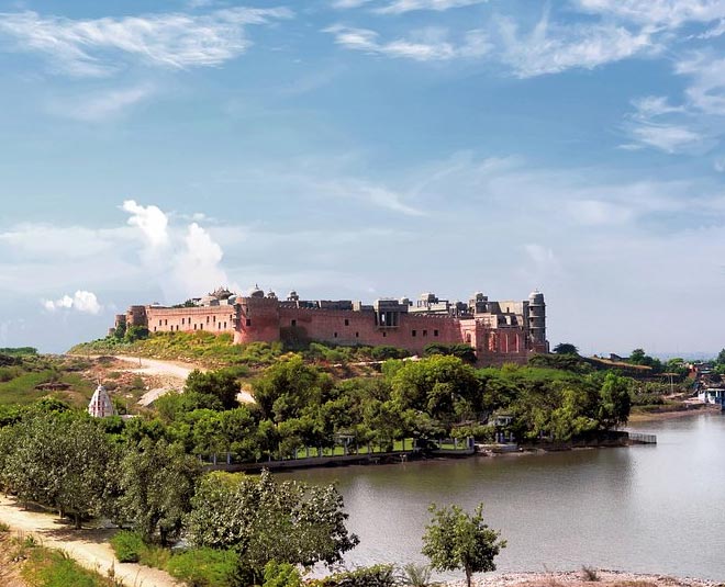 lake six senses fort barwara 