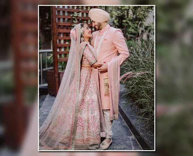 neha kakkar wedding lehenga ()