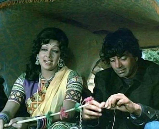 sholay  film  income