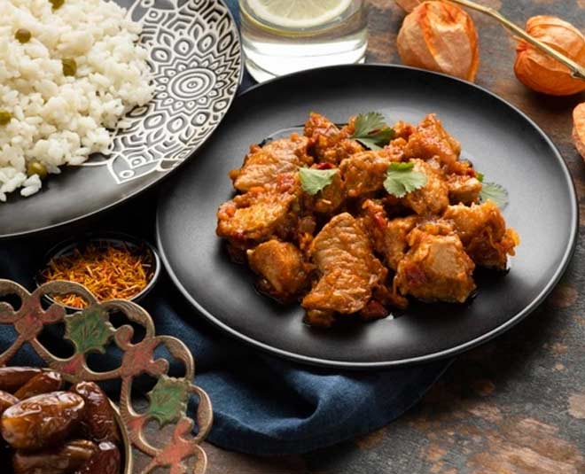 avoid these wrong eating habits inside