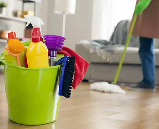 different uses of hand wash liquid inside