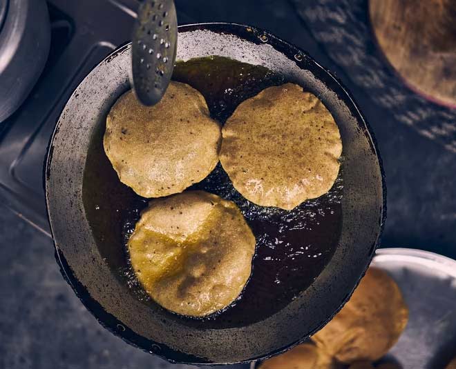 kuttu puri recipe