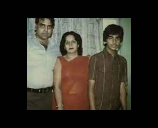 Akshay kumar childhood pictures
