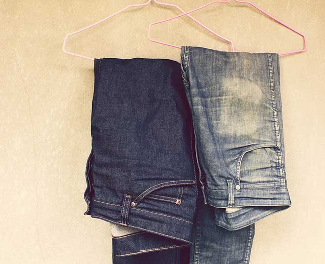 hang jeans on sun