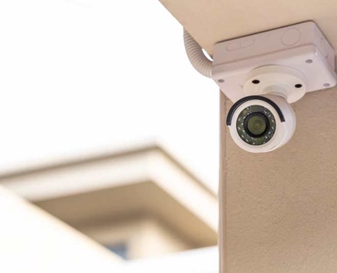 how to maintain security camera inside