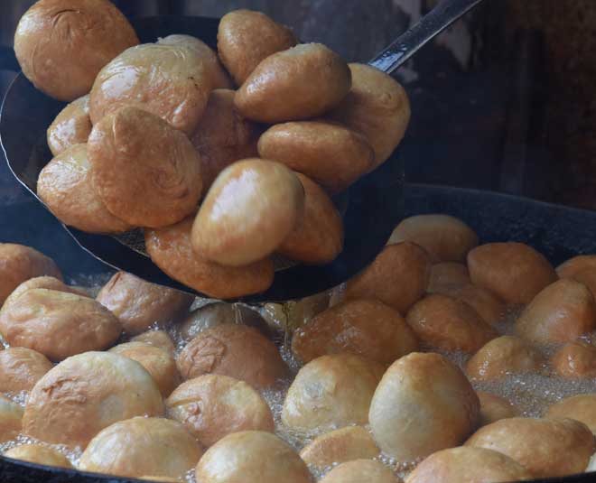 moong dal khasta kachori