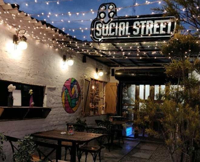 social street cafe in champa gali delhi