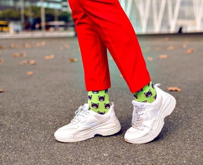 stylish sneaker look