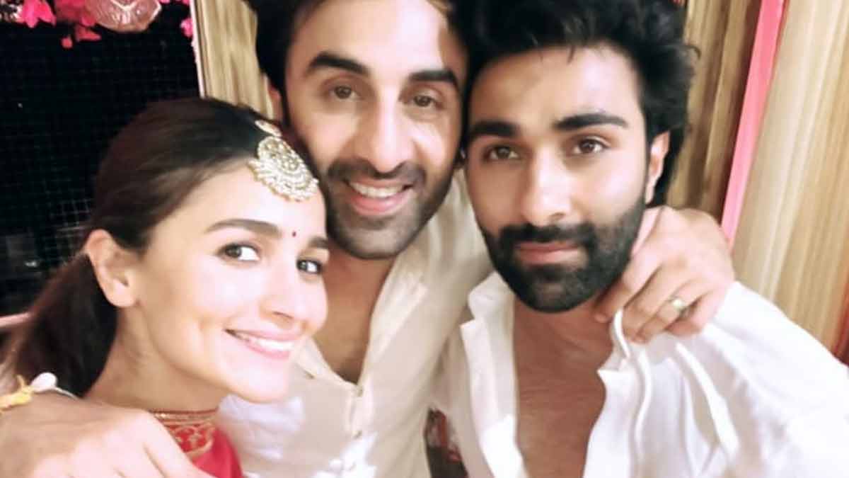 alia bhatts mehandi look