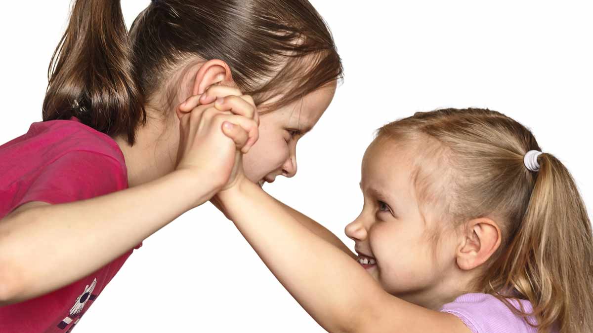 kids fighting