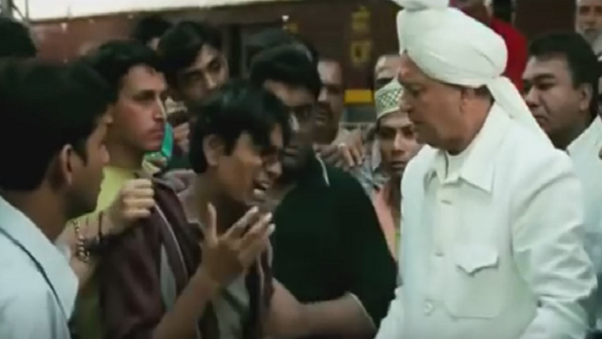 nawazuddin siddiqi in munna bhai mbbs