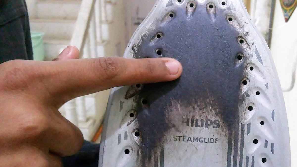 use toothpaste to remove different types of stains inside