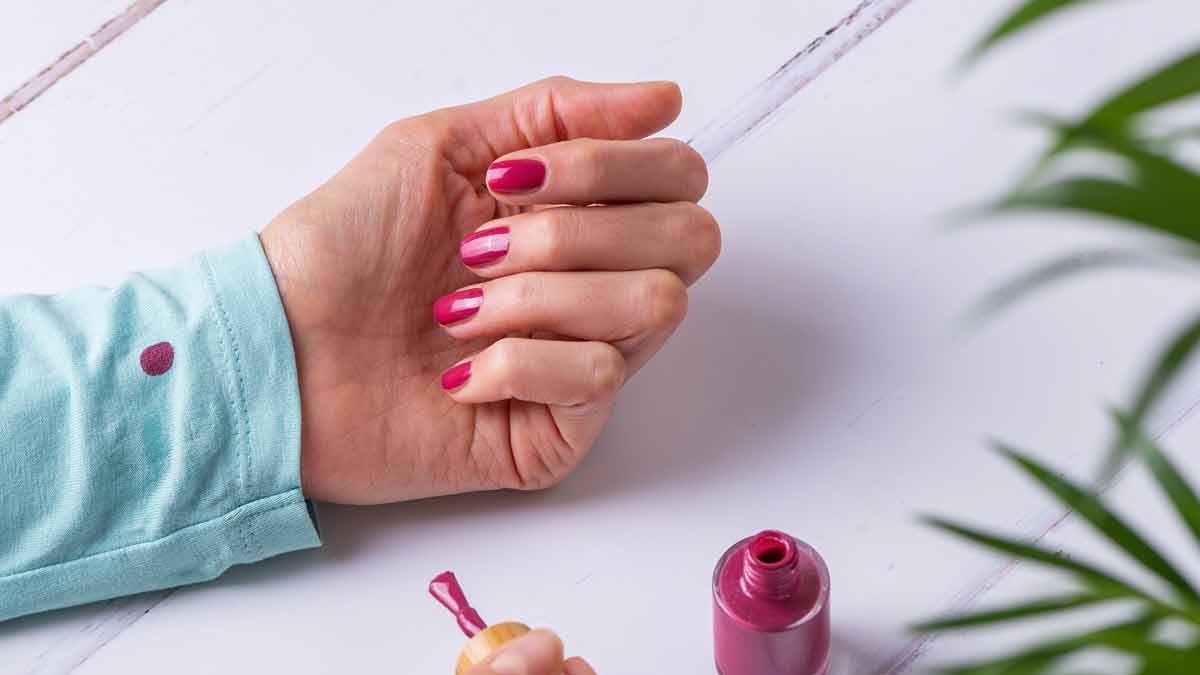 use toothpaste to remove different types of stains inside