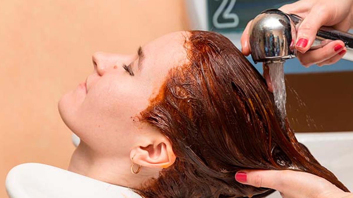 Hair colour remover