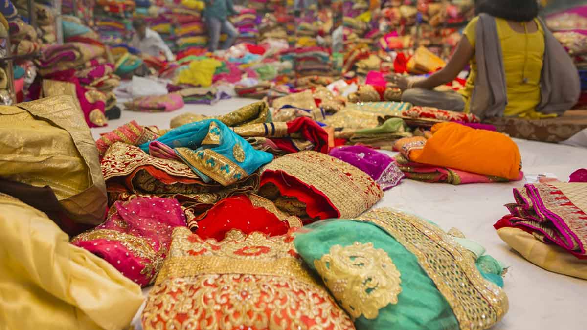 chandani chowk market for dupatta shopping