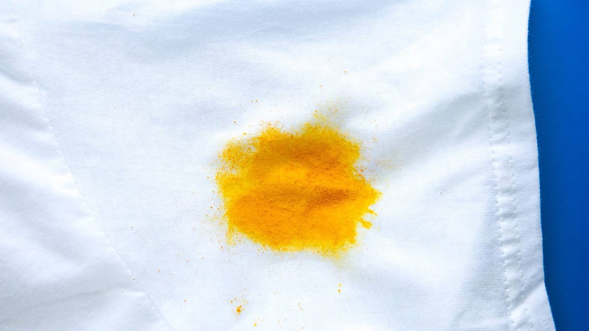 how to clean stain clothes