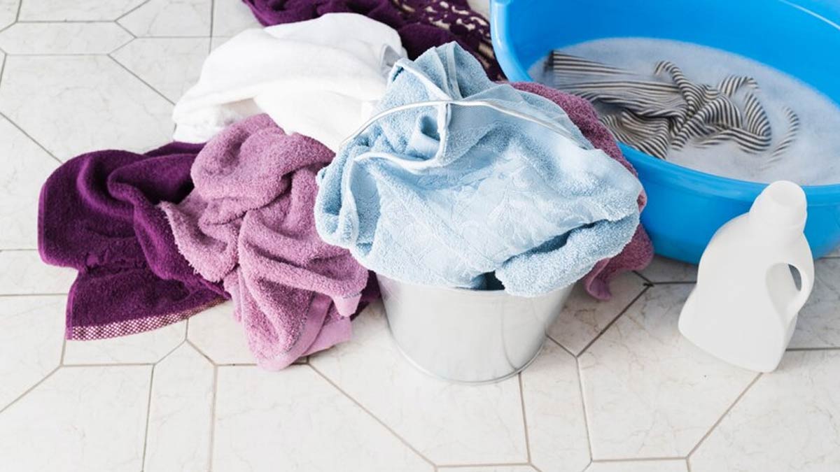 how to remove stinky smell from towel