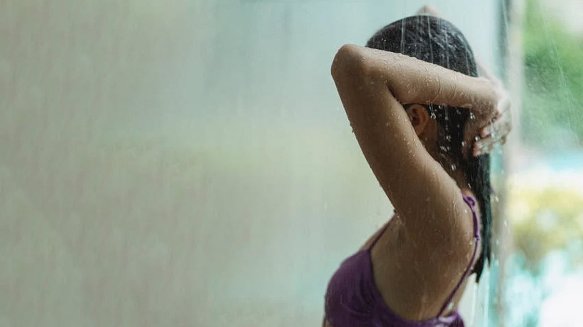 rose water for hairs