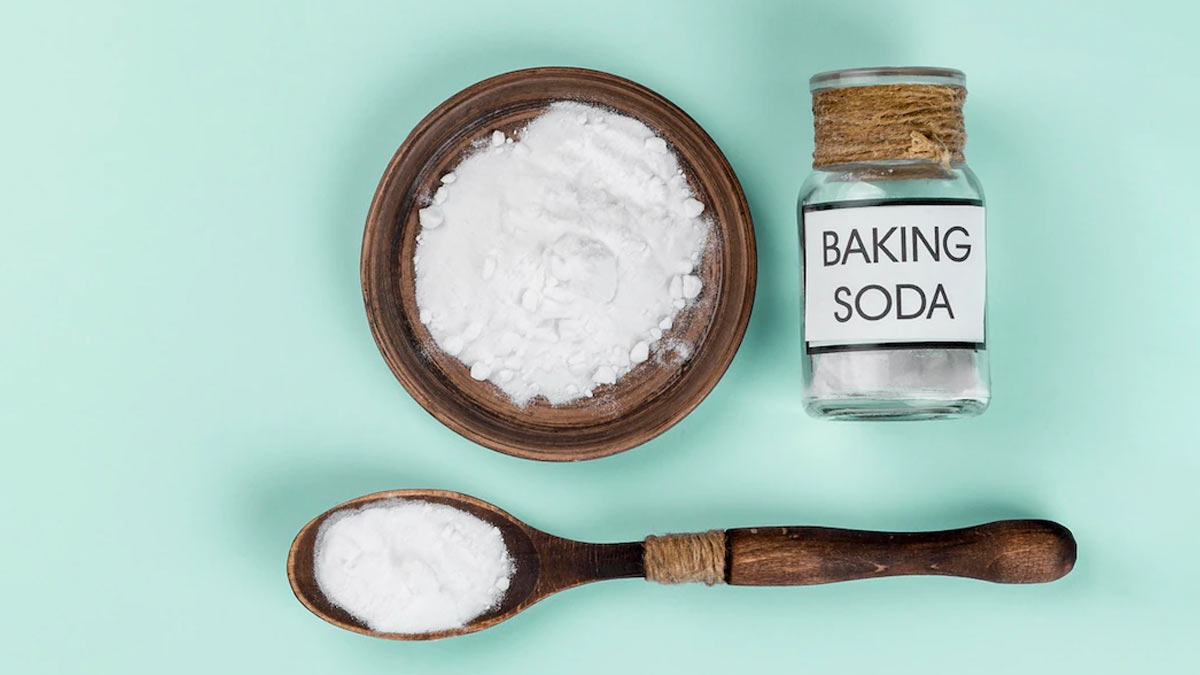 tips to clean stain with baking soda