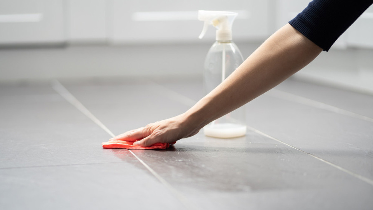 tips to clean tiles grout from hydrogen peroxide