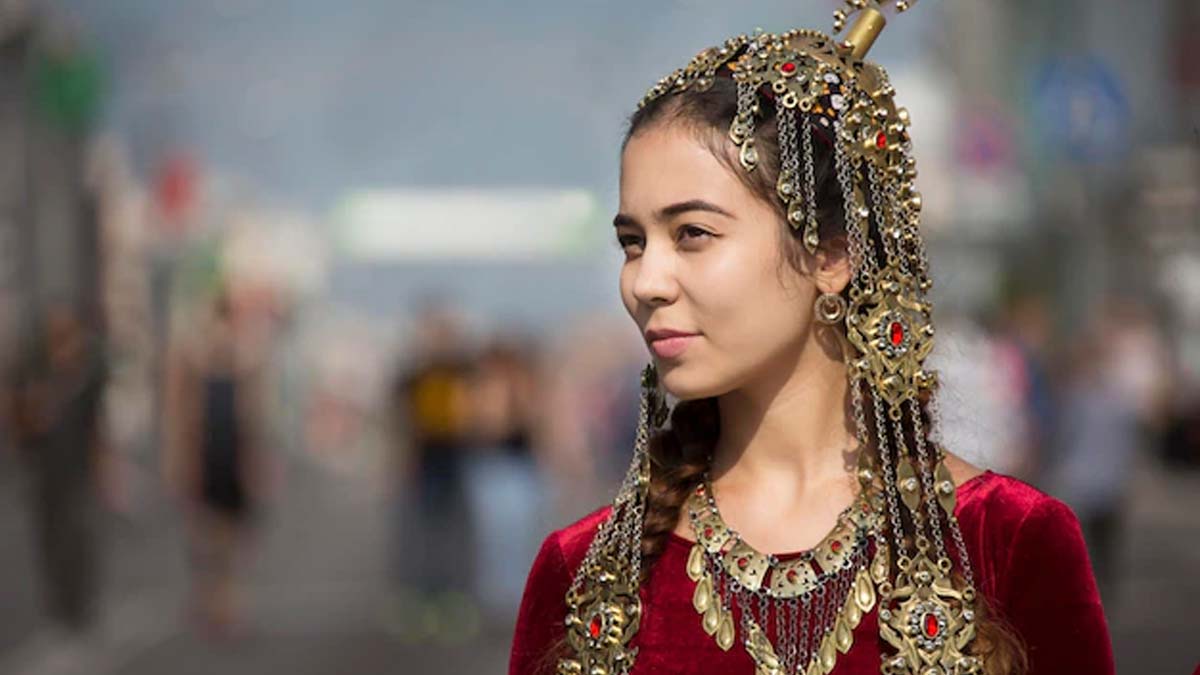 women of turkmenistan