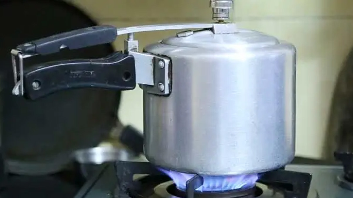 Aluminium pressure cooker