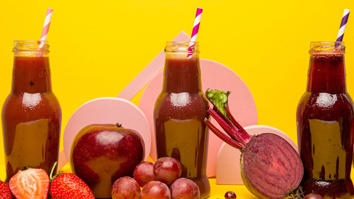 Strawberry and Beetroot Smoothie