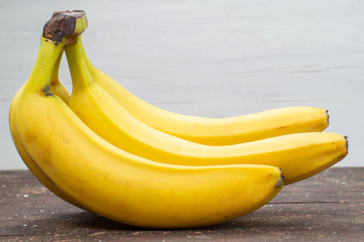 banana for glowing skin at home