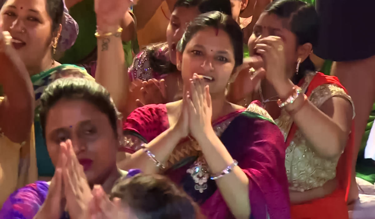 bhajan kirtan clapping