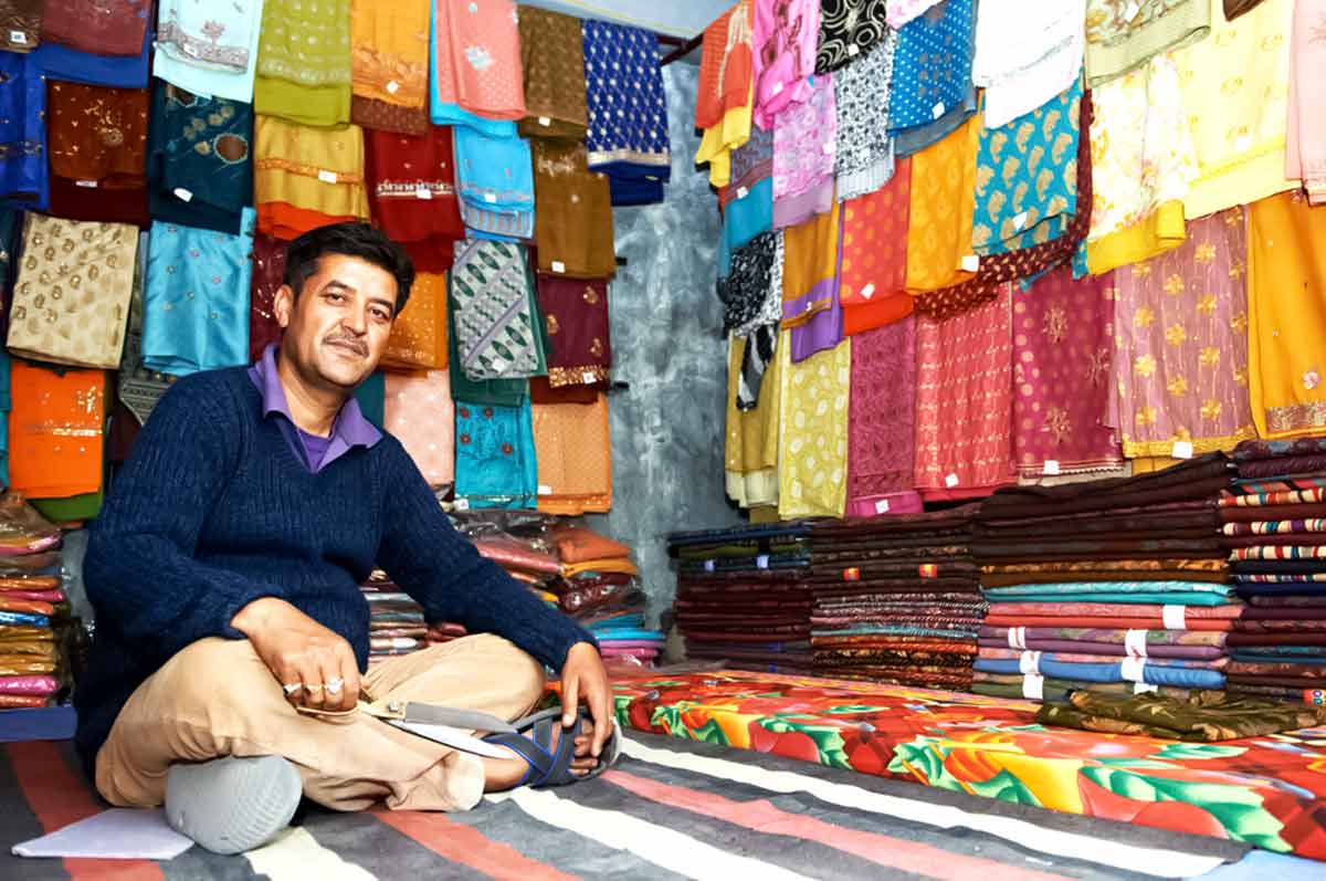 chikankari work market