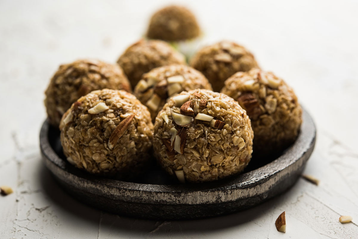khajur ke laddu