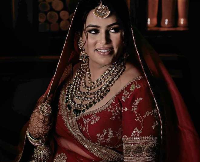 lahenga for plus size women in hindi